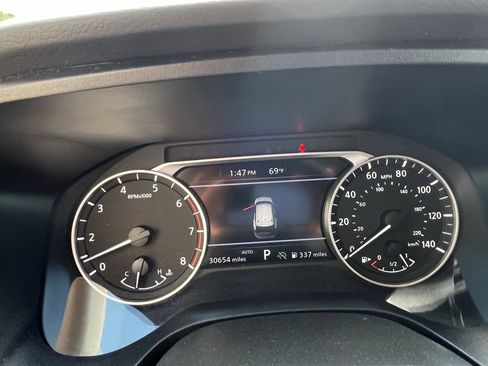 Used 2025 Nissan Rogue SV AWD/4WD image 26