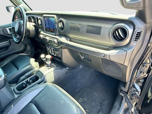 Used 2022 Jeep Gladiator Sport AWD/4WD image 32