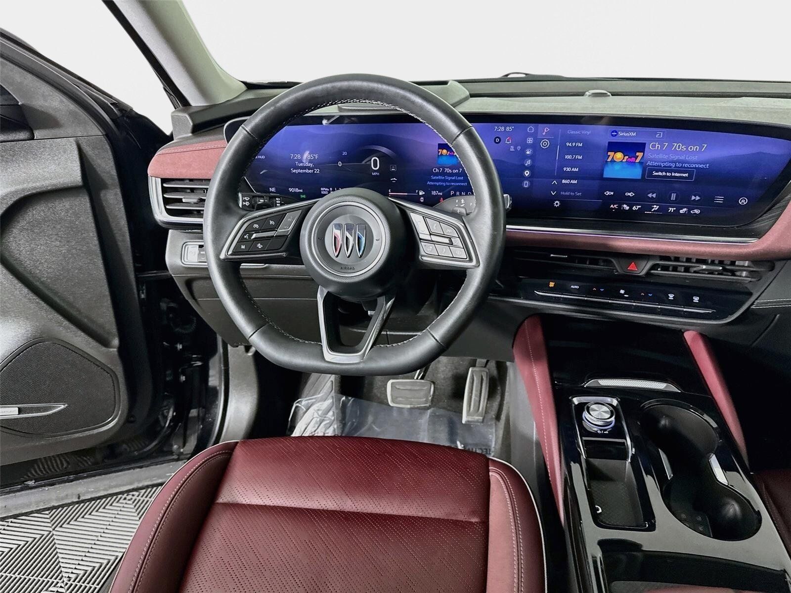Certified 2025 Buick Envision Sport Touring AWD/4WD image 25
