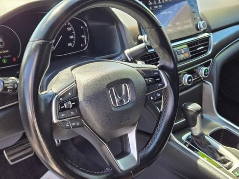 Used 2022 Honda Accord Sport image 9
