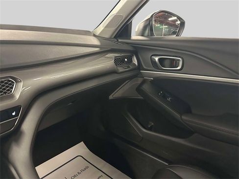 Certified 2023 Acura Integra Base image 28