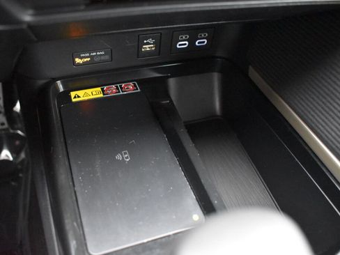 Certified 2025 Toyota Camry SE image 13