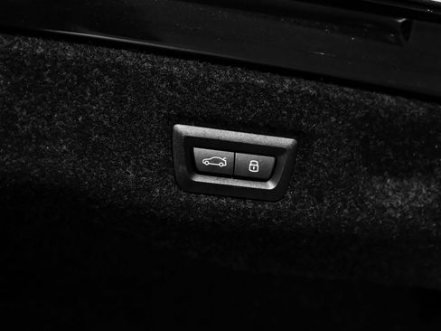 Used 2025 BMW 530i RWD image 68
