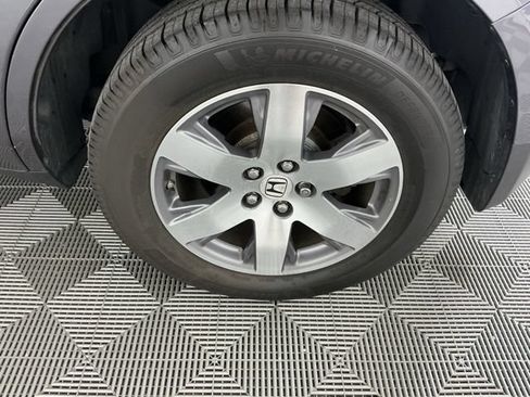 Used 2014 Honda Pilot Touring image 16