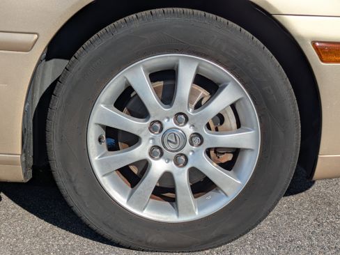 Used 2002 Lexus ES 330 image 10