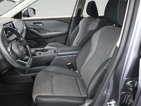 Certified 2023 Nissan Rogue SV FWD image 9