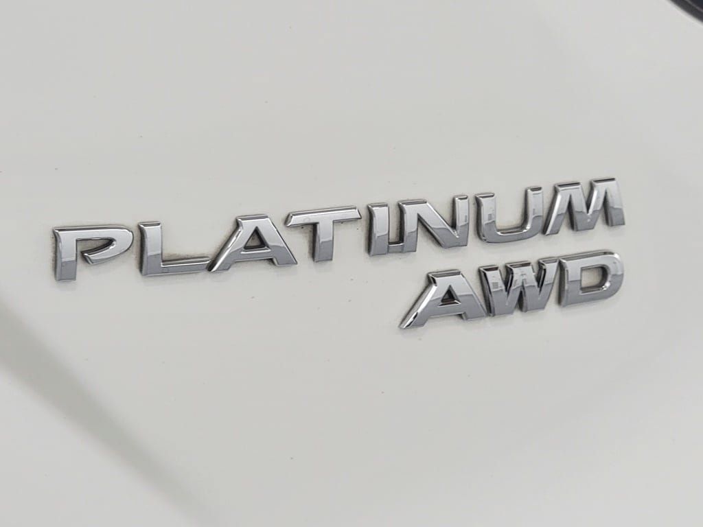 Used 2016 Nissan Murano Platinum w/ Platinum Technology Package AWD/4WD image 9