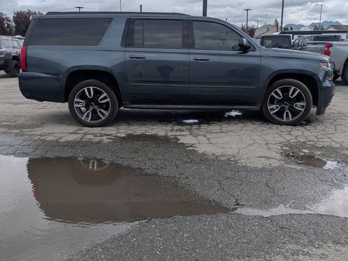 Used 2019 Chevrolet Suburban Premier AWD/4WD image 6