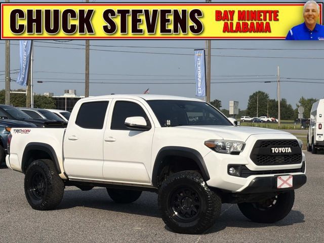 Used 2019 Toyota Tacoma TRD Off-Road AWD/4WD image 1