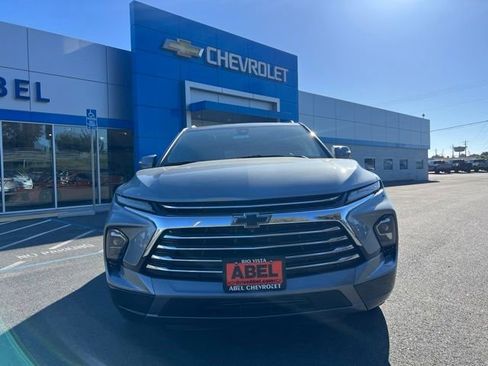 Used 2023 Chevrolet Blazer Premier w/ Driver Confidence II Package AWD/4WD image 2