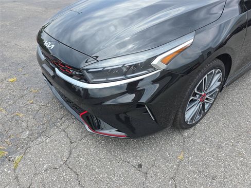 Used 2022 Kia Forte GT FWD image 9