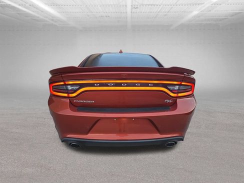 Used 2022 Dodge Charger R/T w/ Plus Group RWD image 5