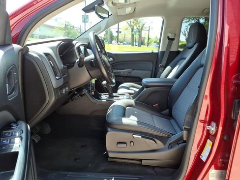 Used 2018 Chevrolet Colorado Z71 AWD/4WD image 13