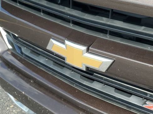 Used 2018 Chevrolet Silverado 1500 LT w/ True North Edition AWD/4WD image 27