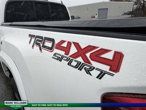 Used 2016 Toyota Tacoma 4x4 Double Cab image 22