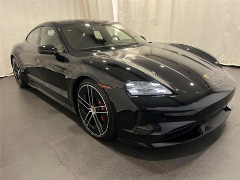 New 2026 Porsche Taycan 4S image 7