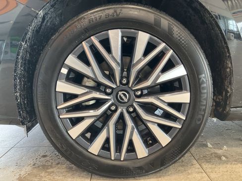 Used 2025 Nissan Altima 2.5 SV image 9