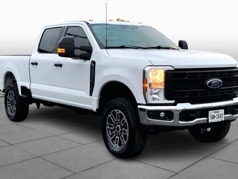 Certified 2024 Ford F250 XL w/ FX4 Off-Road Package image 2
