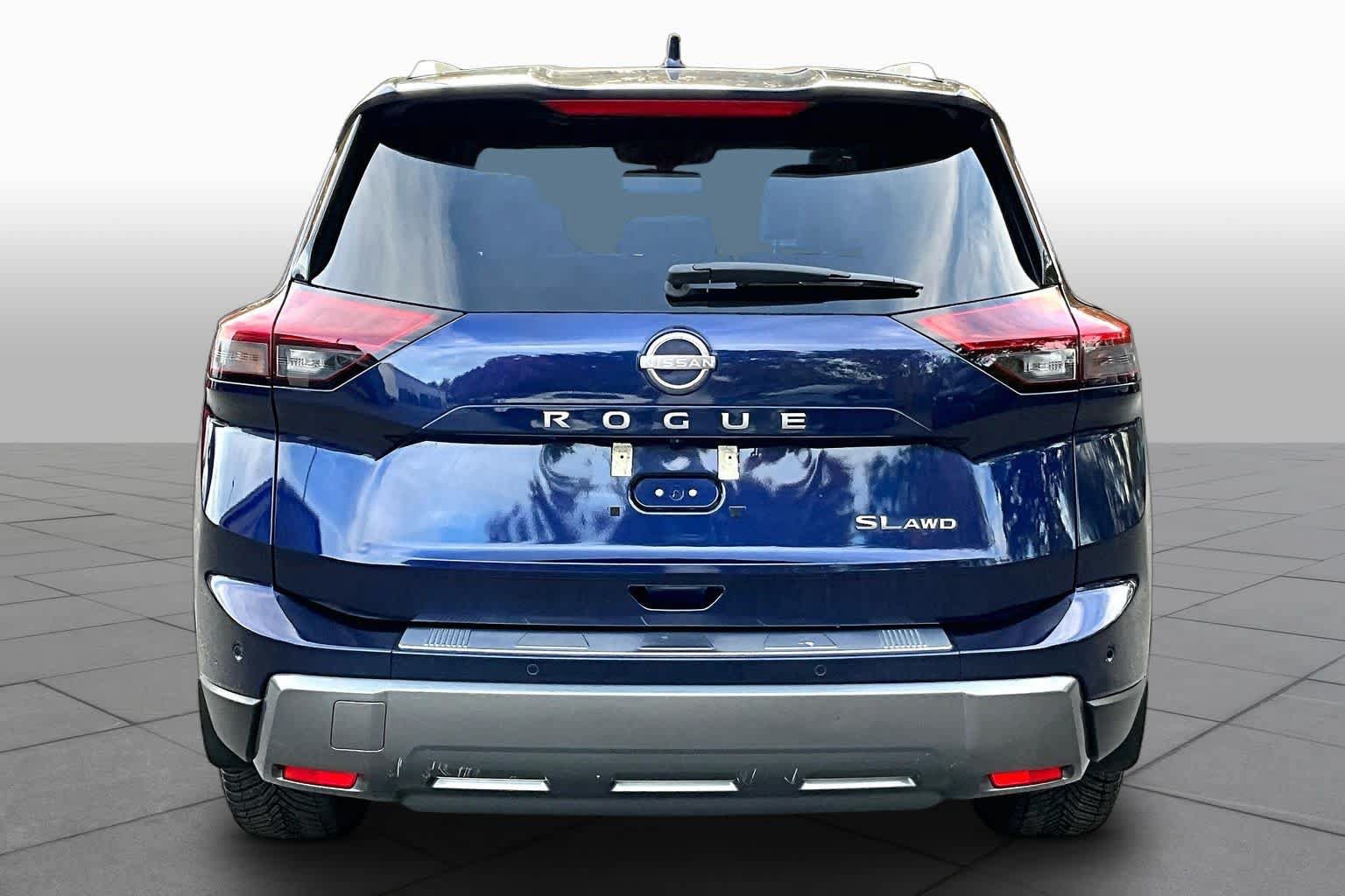 Used 2024 Nissan Rogue SL w/ SL Premium Package AWD/4WD image 5