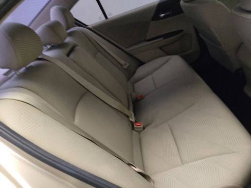 Used 2016 Honda Accord LX image 19