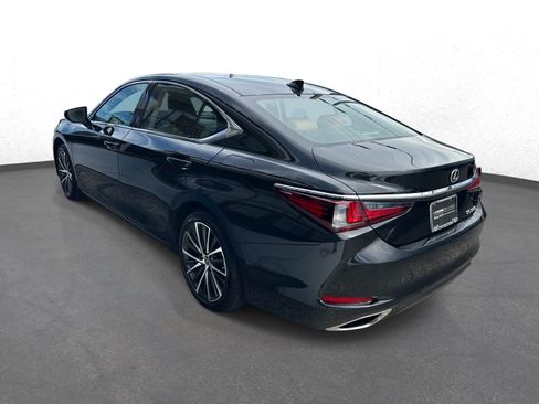 Used 2025 Lexus ES 350 w/ Premium Package FWD image 5