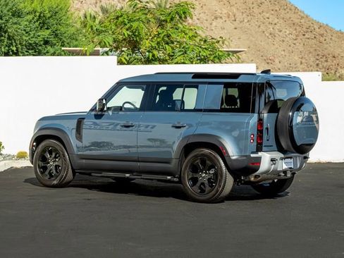Used 2025 Land Rover Defender 110 S AWD/4WD image 9