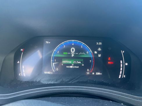 Used 2025 Toyota Grand Highlander XLE image 36