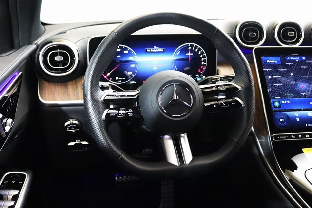 Used 2025 Mercedes-Benz GLC 350e 4MATIC w/ AMG Line image 19