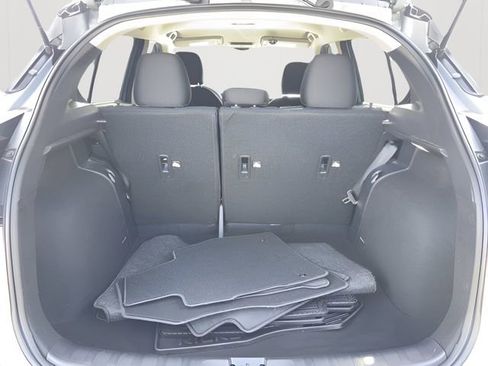 Used 2023 Nissan Kicks SV image 11