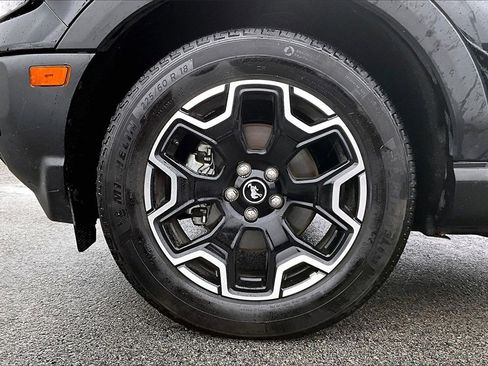 Certified 2025 Ford Bronco Sport Outer Banks w/ Outer Banks Tech Package+ image 9