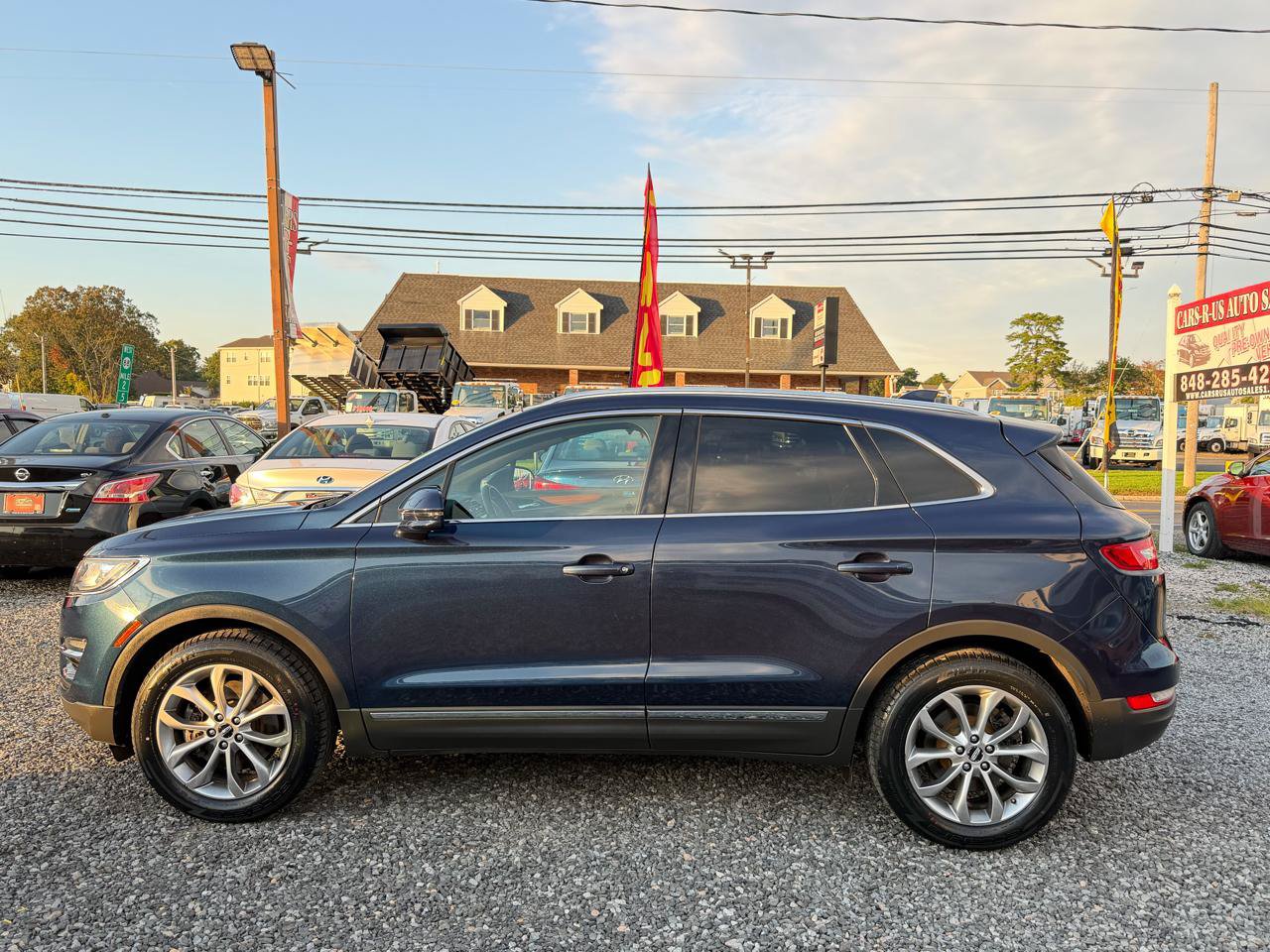 Used 2017 Lincoln MKC Select w/ Select Plus Package AWD/4WD image 5