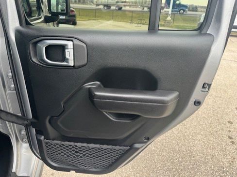 Used 2020 Jeep Wrangler Unlimited Rubicon AWD/4WD image 30