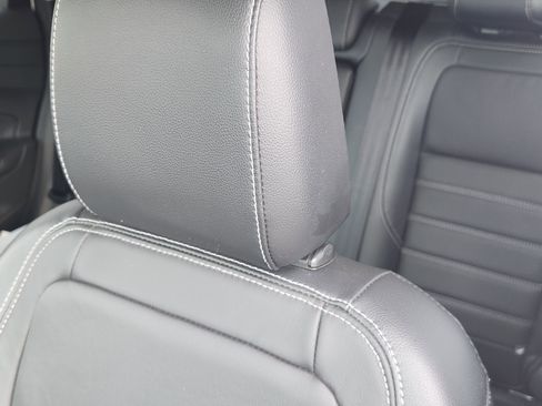 Used 2018 Ford Escape Titanium image 18