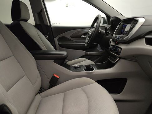 Used 2023 GMC Terrain SLE image 21
