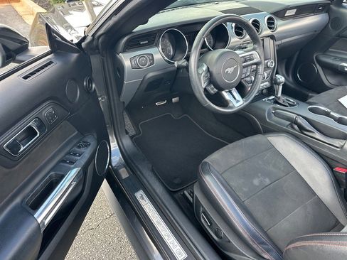 Used 2017 Ford Mustang GT Premium w/ Equipment Group 401A image 6