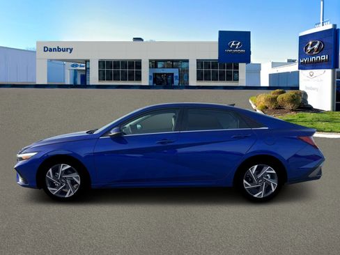 New 2026 Hyundai Elantra Limited image 3