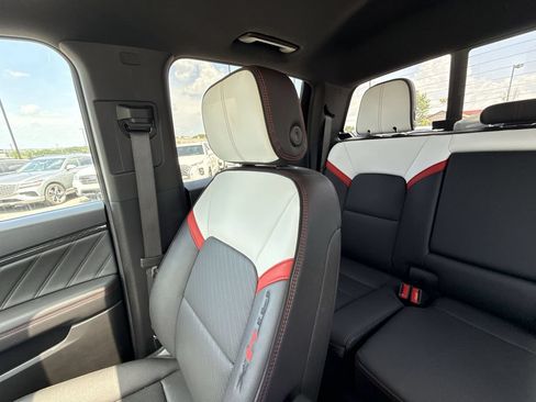 Used 2023 GMC Canyon AT4X AWD/4WD image 12