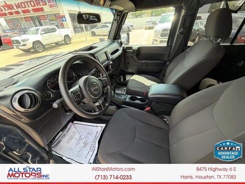 Used 2017 Jeep Wrangler Unlimited Sport AWD/4WD image 17