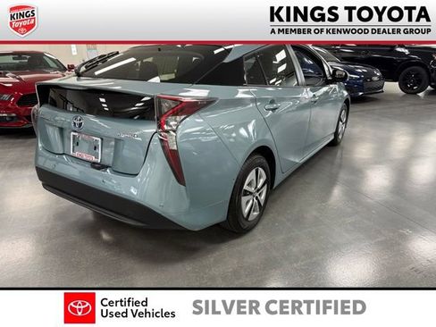 Certified 2018 Toyota Prius Two w/ Prius Two Safety Plus Package FWD image 8