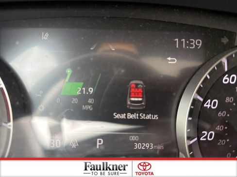 Used 2022 Toyota Highlander XLE image 21