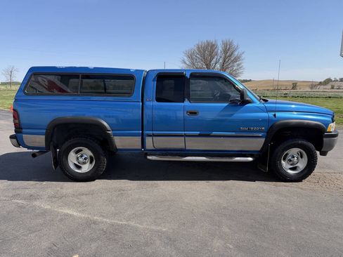Used 2001 Dodge Ram 1500 Truck 4x4 Quad Cab image 8