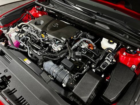 Certified 2025 Toyota Camry SE FWD image 11