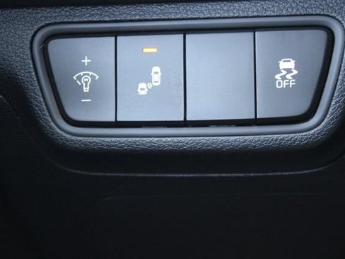 Used 2024 Kia Forte LXS w/ LXS Technology Package FWD image 16