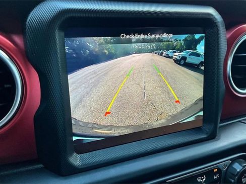 Used 2022 Jeep Wrangler Rubicon image 13