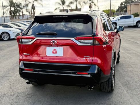 Used 2025 Toyota RAV4 XSE w/ Premium Package AWD/4WD image 11