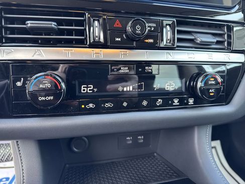 New 2026 Nissan Pathfinder SV image 19