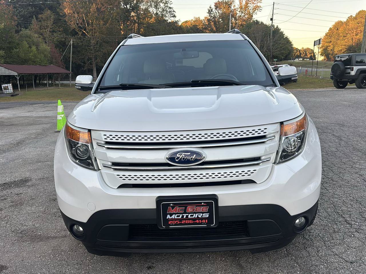 Used 2015 Ford Explorer Limited w/ Equipment Group 301A FWD image 3