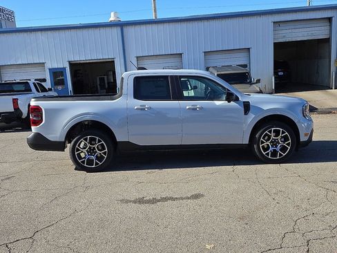 New 2026 Ford Maverick Lariat AWD/4WD image 6