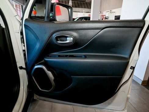 Used 2022 Jeep Renegade Limited w/ Sun, Sound & Wheels Group image 26