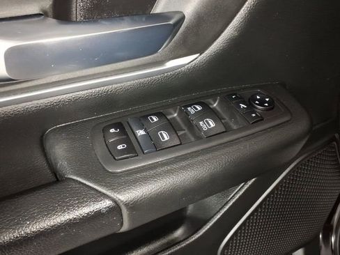 Used 2021 RAM 1500 Big Horn AWD/4WD image 14